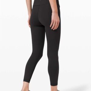 ✨Lululemon X Peloton
Wunder Train High-Rise Tight 25" size 2